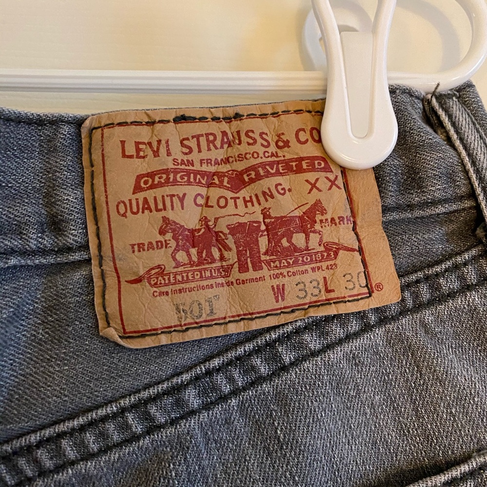 Levi's High Waisted Shorts in Grey - Picture 4 of 4